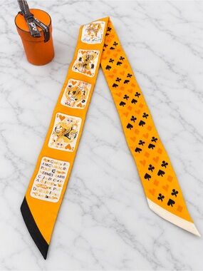 Hermès Jeu de Cartes Twilly Scarf